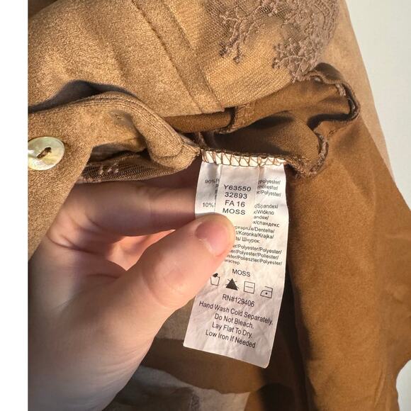 Venus Women's M Brown Suede Lace Mother of Pearl Button Jacket - Picture 6 of 7